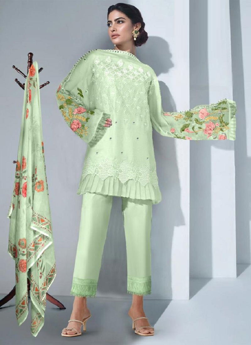 Naimat Fashion Studio 1063 Readymade Pakisatni Suit Collection
